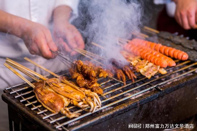 华酒店丨美食汇自助餐厅夏日焕新冰球突破豪华版郑州富力万达文(图4)